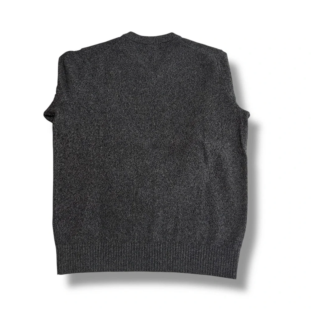 Banana Republic Men's Italian Yarn Merino Wool V Neck Sweater Size L 22 x27‎